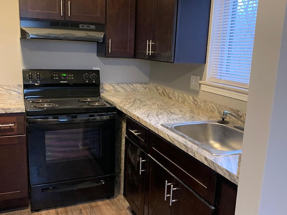 1st image of 17830 Glendale St #11