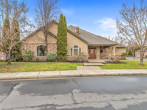 5th image of 124 Bellerive Dr