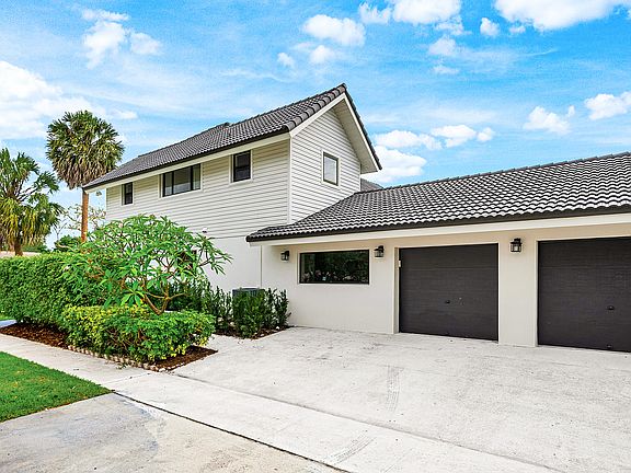 3rd image of 1398 SW 20th Street