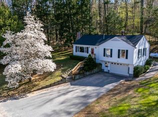76 Merrill Dr, North Conway, NH 03860