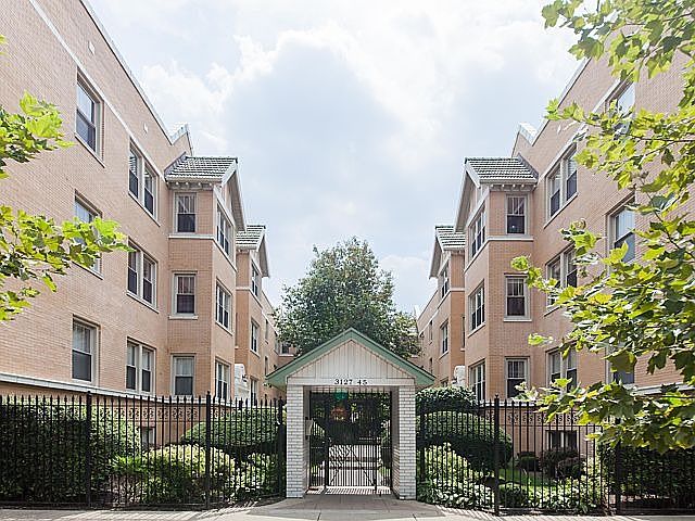 1st image of 3143 W Palmer Blvd APT 3