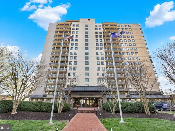 801 N Pitt St APT 709, Alexandria, VA 22314