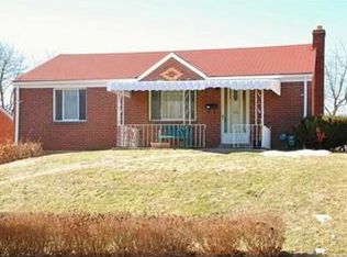 434 Lebanon Manor Dr, West Mifflin, PA