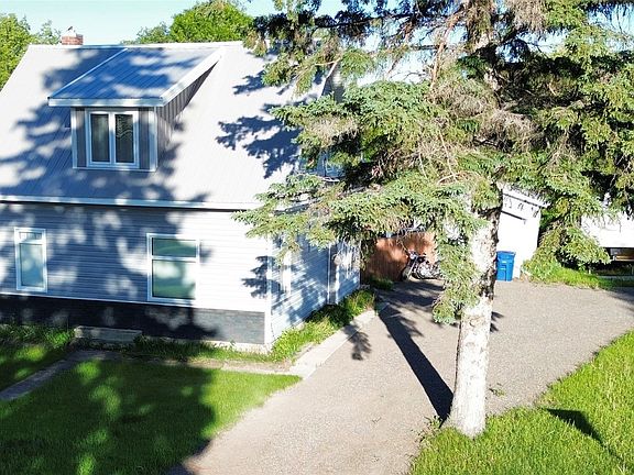 2nd image of 301 Pelly Street