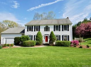 470 Sandstone Cir, Cheshire, CT 06410