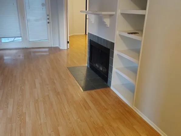 5550 Spring Valley Rd APT D16, Dallas, TX 75254