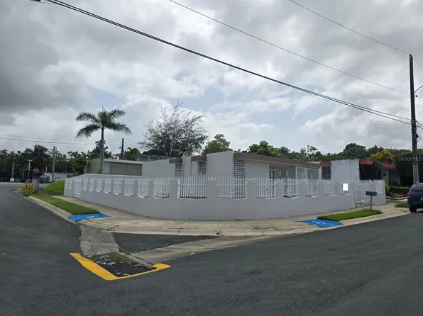 A 11 Urb Vista Hermosa, Humacao, PR 00791
