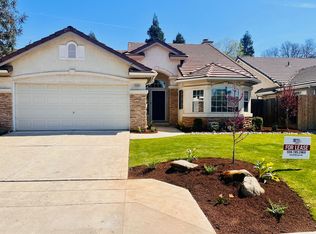 10284 N Sierra Vista Ave, Fresno, CA