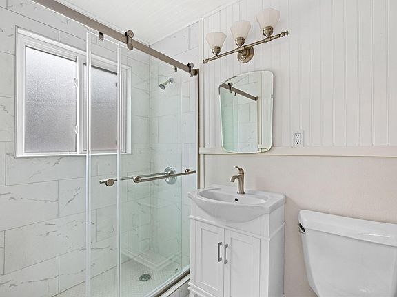 3rd image of 2401 E Warren Ave #10