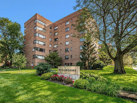 3rd image of 505 Cherry St SE APT 204