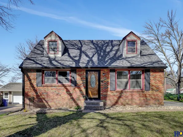 2349 Burnham St, Lincoln, NE 68502