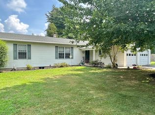 1025 Potts Mill Rd, Bordentown, NJ 08505