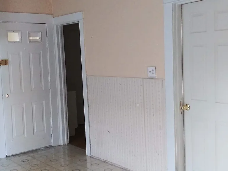 192 Weaver St #UPPER — Photo 22
