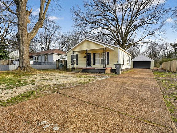 3rd image of 3621 Vanuys Rd