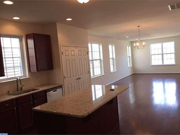 4th image of 15118 Wildflower Way