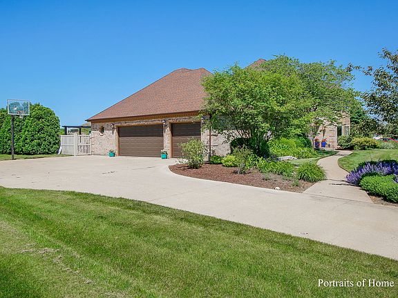 2nd image of 24500 W Emyvale Ct