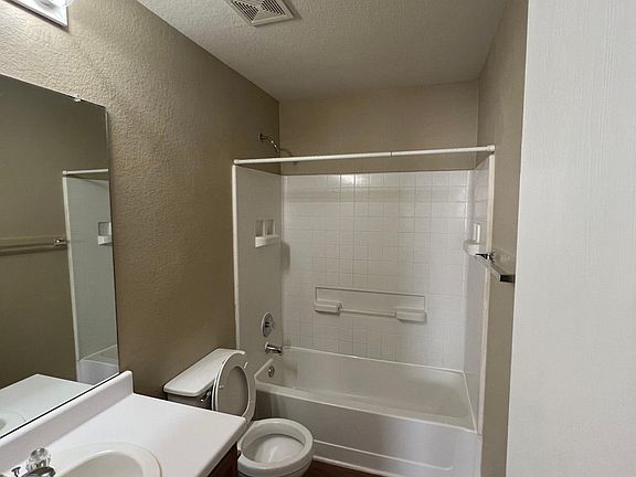 5th image of 7448 Aspen Brook Dr