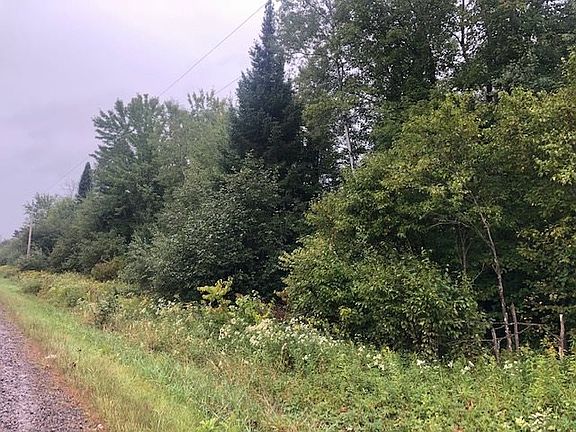4th image of W5315 Lincoln Dr