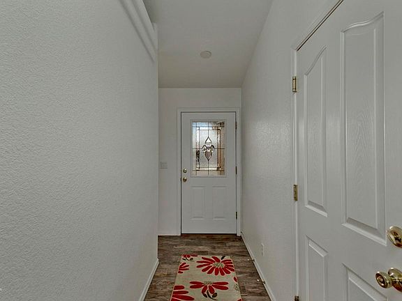 4th image of 3749 Comet Dr