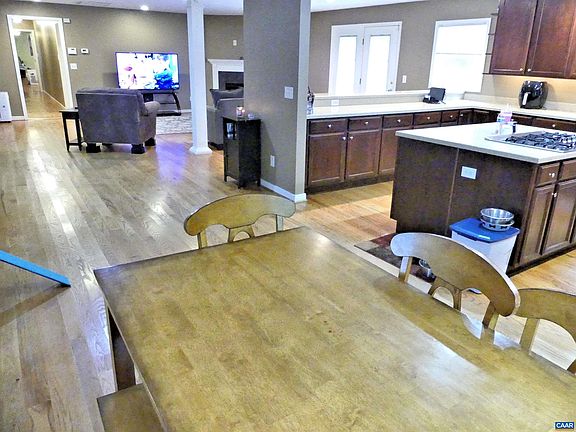 5th image of 216 Cohasset Cir