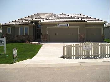 4th image of 509 NE Sienna Pl