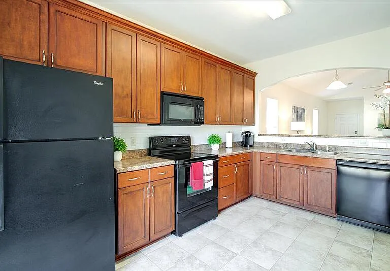 11 Summer Lake Way — Photo 7