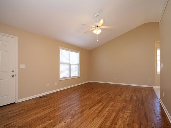 2nd image of 4203 Cloverdale Dr NW