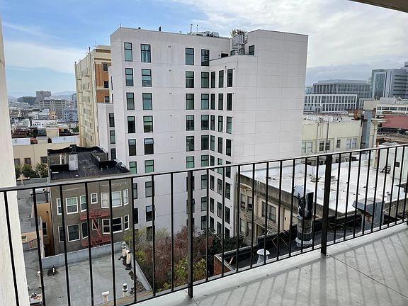 5th image of 1257 Bush St Floor 6