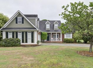 21 Berkshire Dr, Cartersville, GA