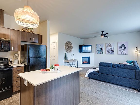 5th image of 6029 NE 63rd St #B105