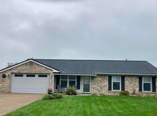702 Countryside Dr, Ossian, IN 46777