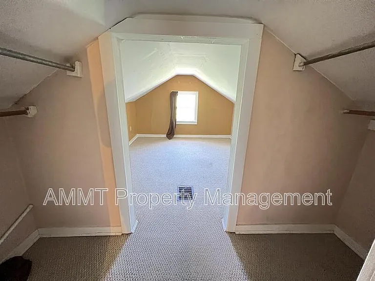 421 19th St NE — Photo 36