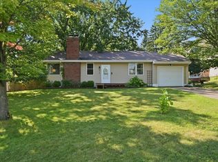 915 N 40th Ave E, Duluth, MN 55804