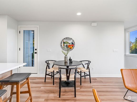 5th image of 4605 NE 107th Street