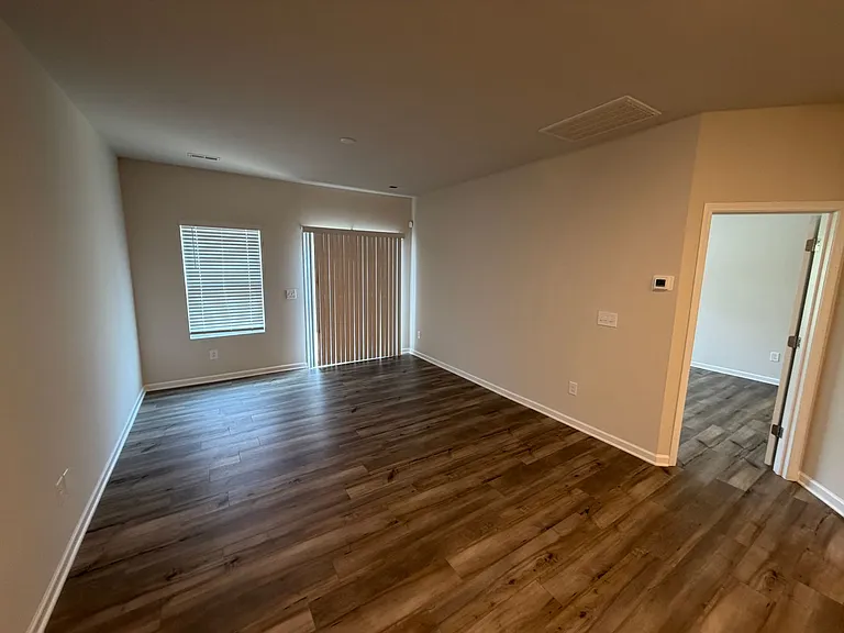 18 Fernhill Ln — Photo 6