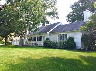 25 Monument Ave, Bennington, VT 05201