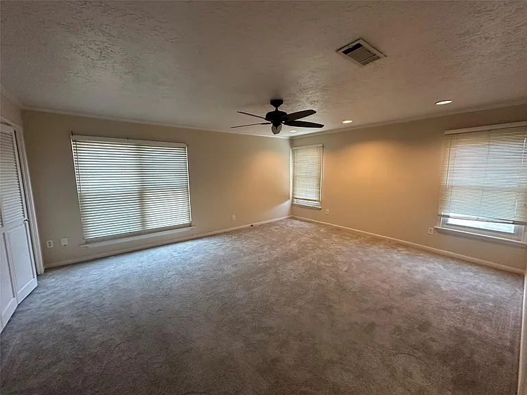 2202 Welch St — Photo 14