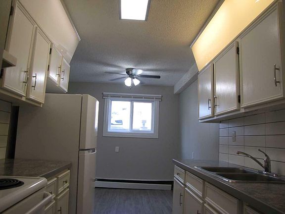 4th image of 5812 61st St #105