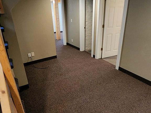 3rd image of 608 8th Ave S
