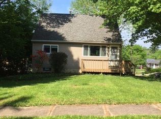 882 Burbank Ave, Akron, OH 44305