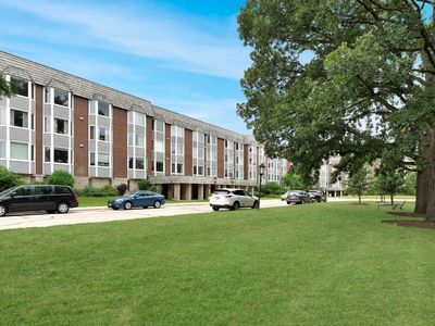 2500 Windsor Mall APT 1J, Park Ridge, IL, 60068