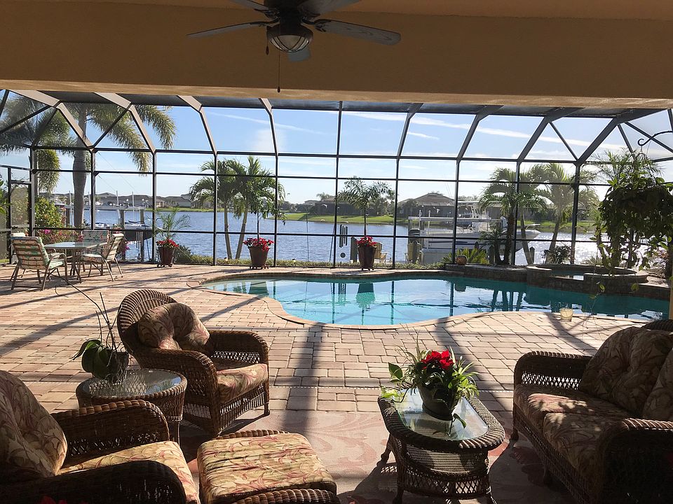 Saltwater pool, dock & lift