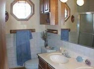 30776 N Blackhawk Trl, Grayslake, IL 60030