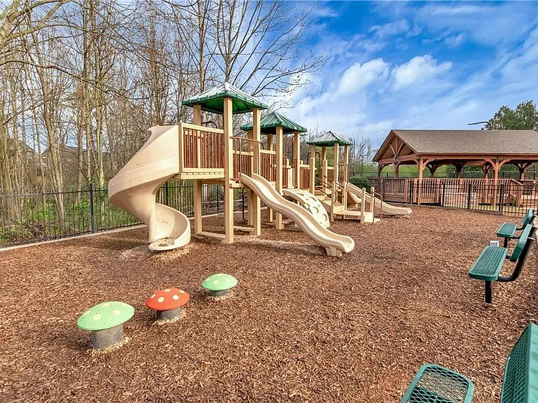 5080 Skylark Creek Ct — Photo 43