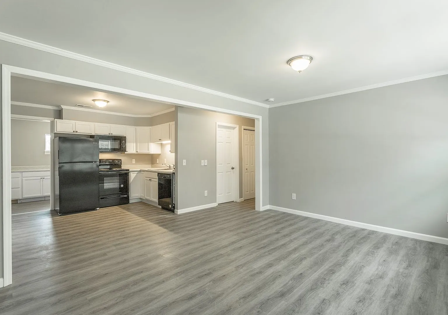 2 Bedroom, 1 Bath unit! — Photo 4
