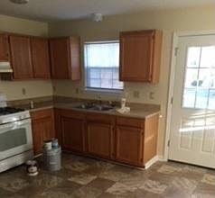 4th image of 1024 S Loudoun St