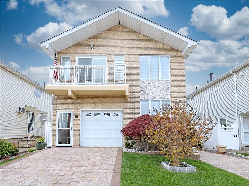 1st image of 10 Mendelsohn St