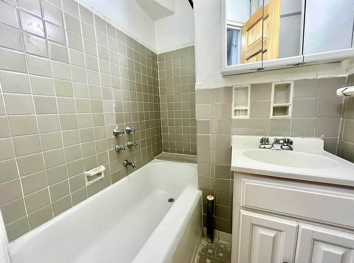Building Photo - 1777 Grand Concourse #5D