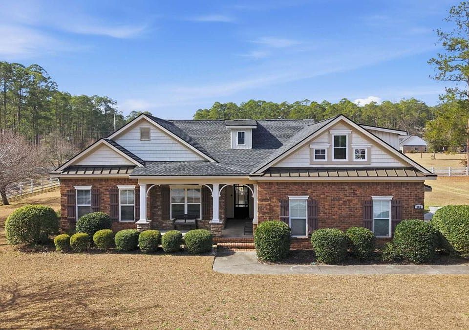 1st image of 101 Oaklawn Dr