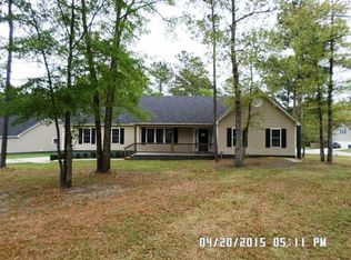 300 Sugarberry Ct, Jacksonville, NC 28540